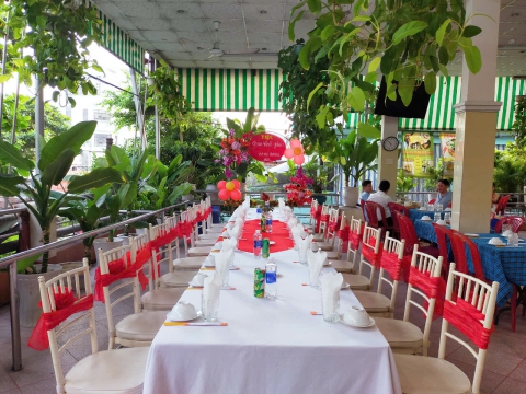 Khu vực sân vườn 