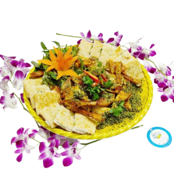 Gà xé mâm cơm cháy